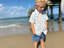 Load image into Gallery viewer, Navy Boats Maui Printed Shirt

