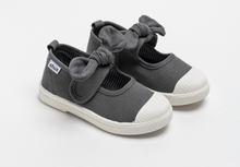 Load image into Gallery viewer, CHUS Shoes - Athena Grey
